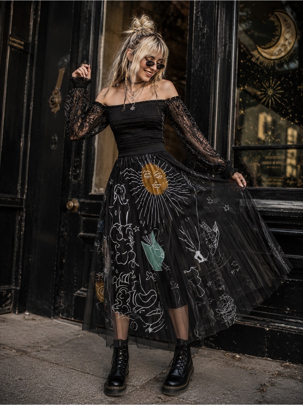 SHEIN LUNE Black Mesh Pleated Long Skirt with Sun and Moon Graphic Print